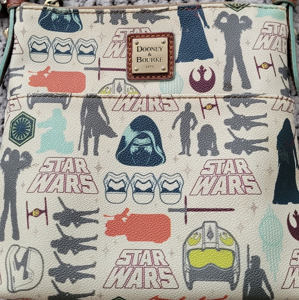 Disney Dooney And Bourke Star Wars The Force Awakens Cross Body